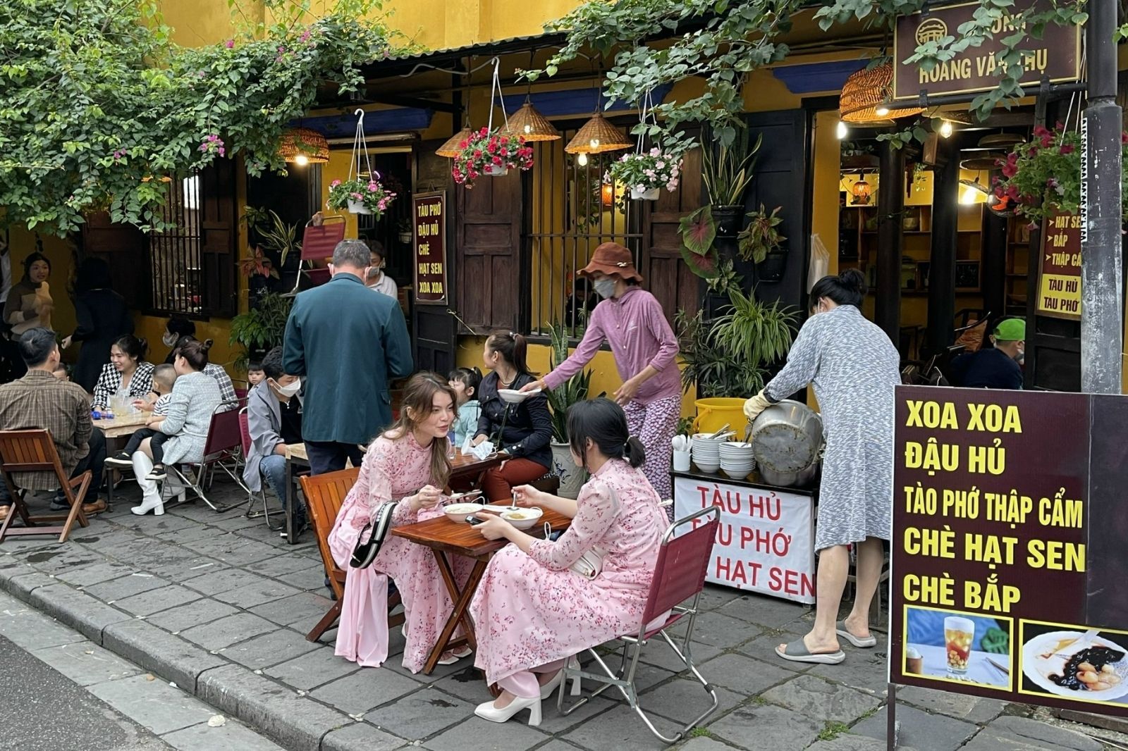 Những quán tào phớ trên phố cổ Hội An 