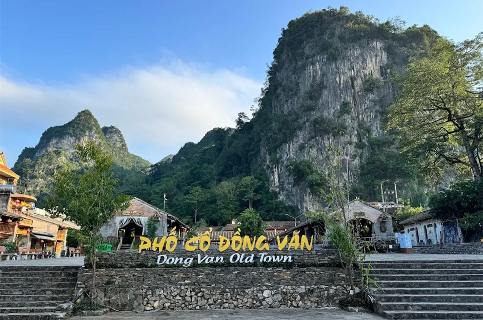 Phố cổ nằm ngay trung tâm thị trấn Đồng Văn