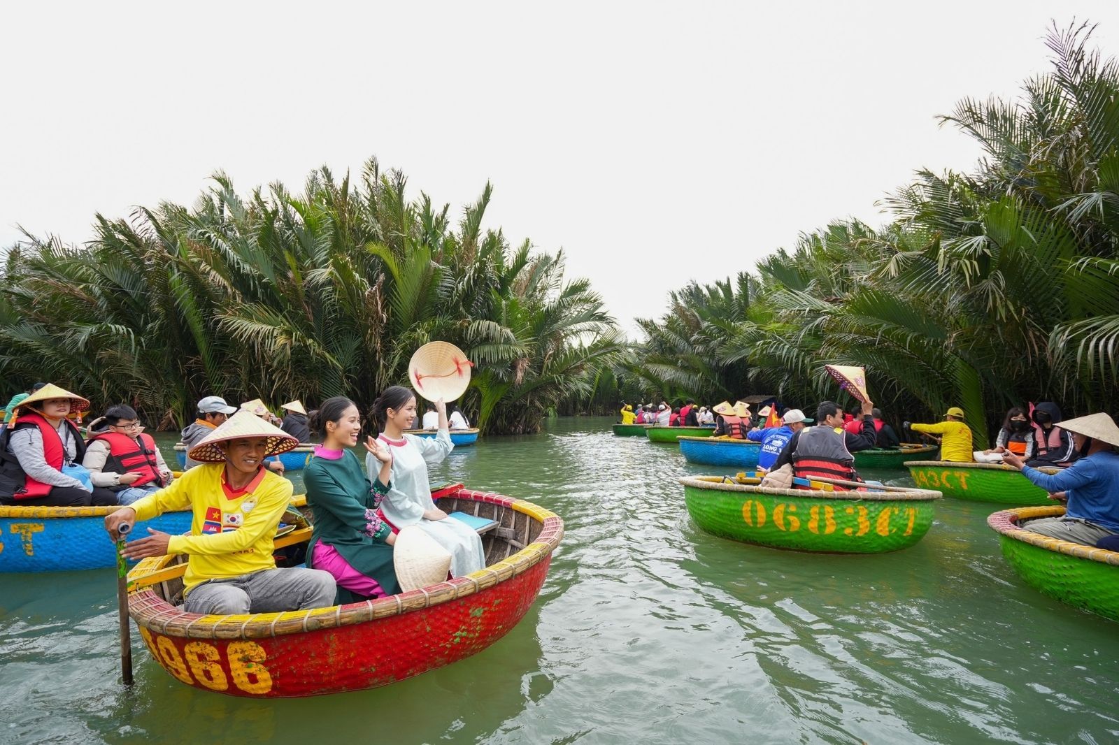 Rừng Dừa Bảy Mẫu nằm ven sông Thu Bồn 