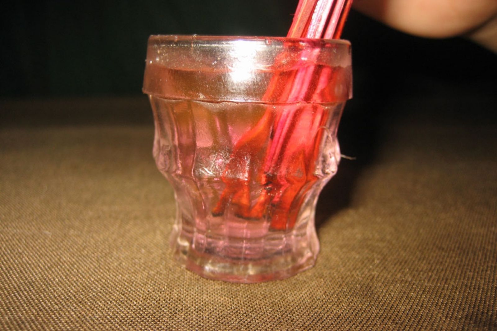 Rượu Hồng Đào với hương vị dịu dàng không nồng gắt 