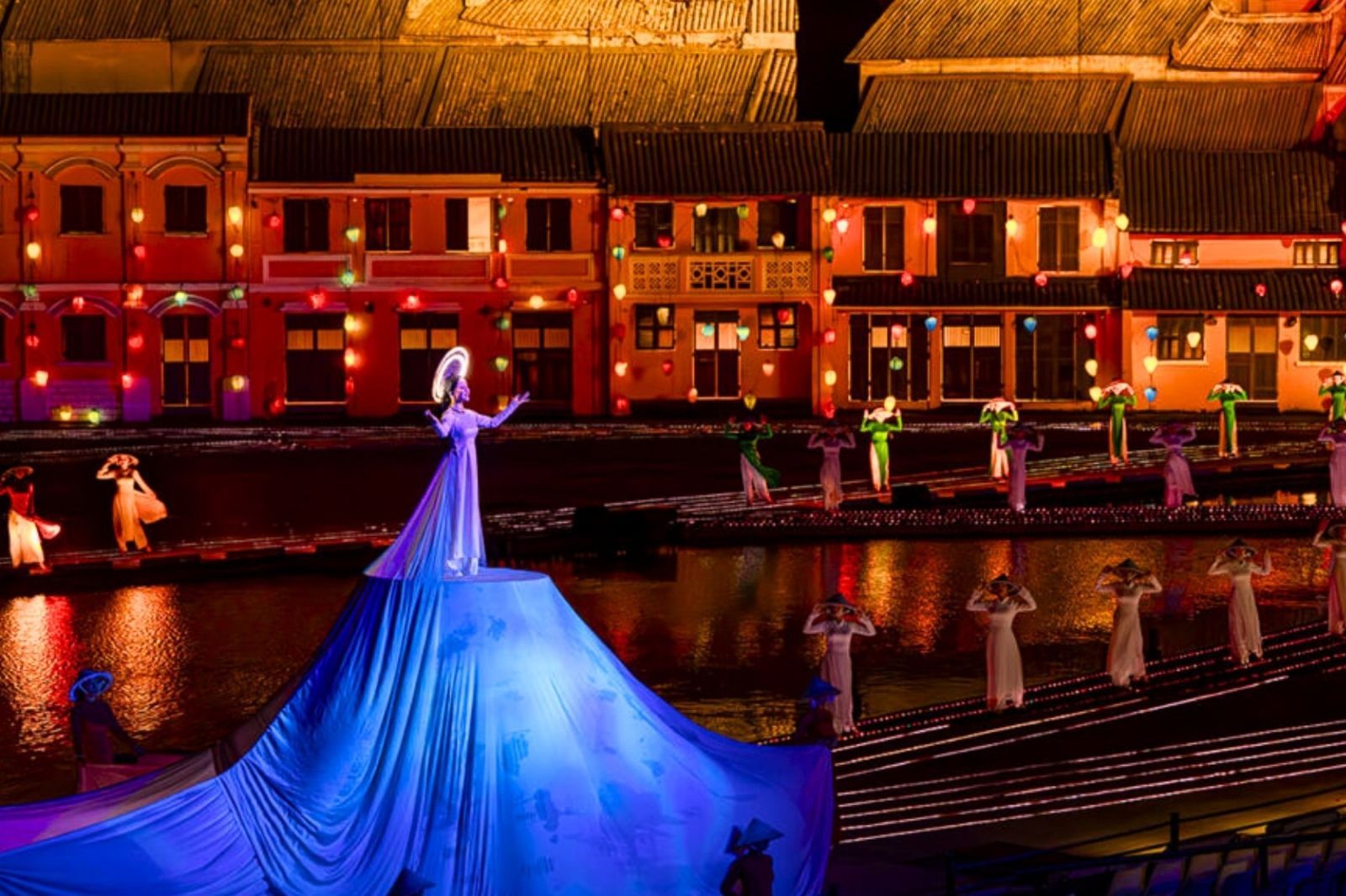 Show diễn Ký Ức Hội An  