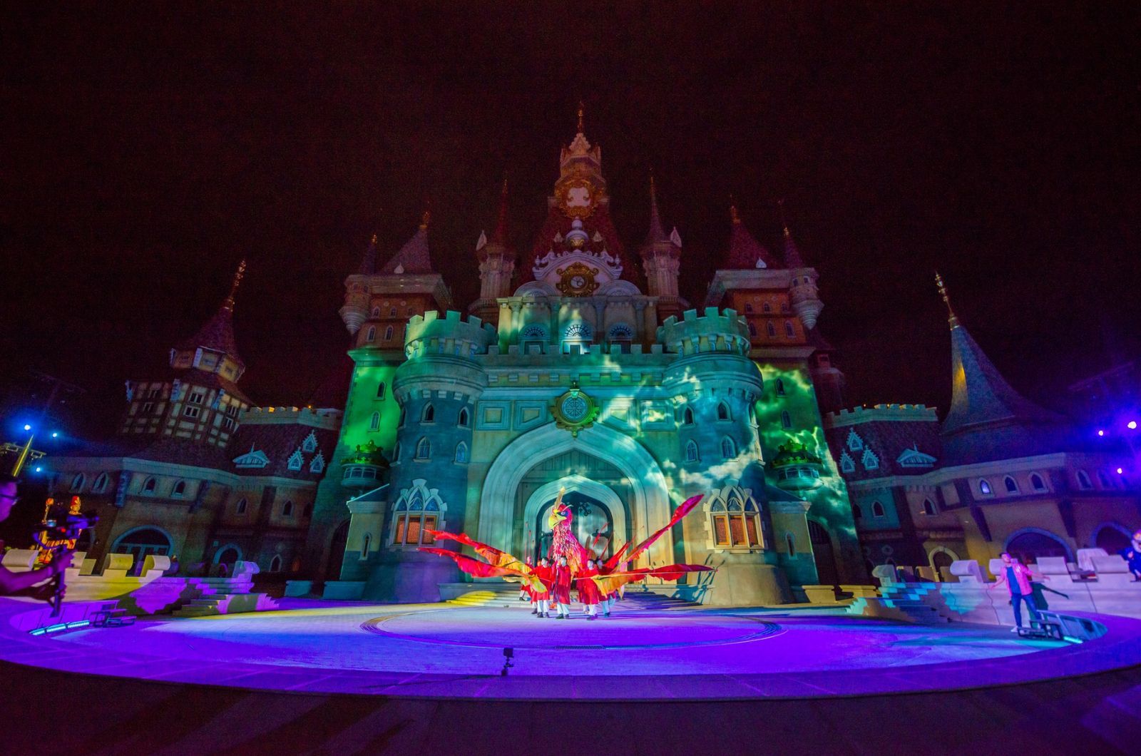 Show diễn thực cảnh ngoài trời 