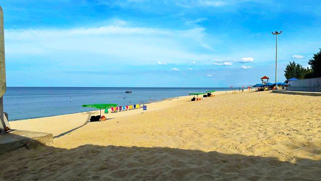 Biển Bảo Ninh vẫn giữ nguyên vẻ đẹp hoang sơ