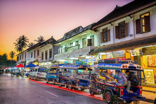 Đường phố ở Lào