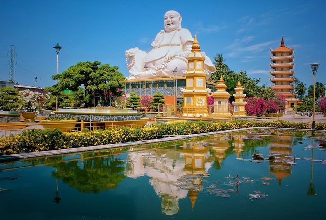 Chùa Vĩnh Tràng ở Tiền Giang