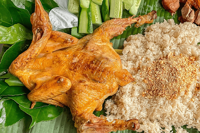 Gà nướng chấm muối cheo Phong Nha gây thương nhớ cho mọi du khách 
