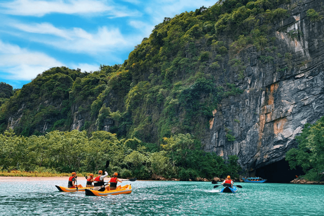 Giá tour du lịch Quảng Bình có đắt không