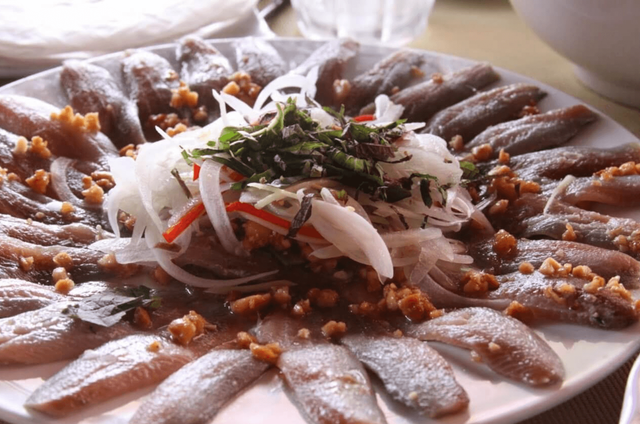 Gỏi cá nghéo ở Quảng Bình là đặc sản “gây nghiện”