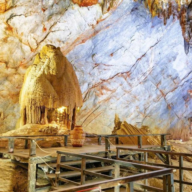 Paradise Cave Half-Day Tour All-Inclusive