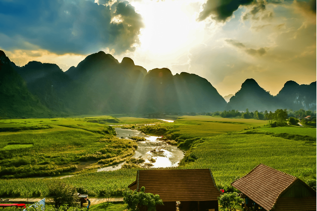 Quảng-Bình-và-tiềm-năng-du-lịch-văn-hóa