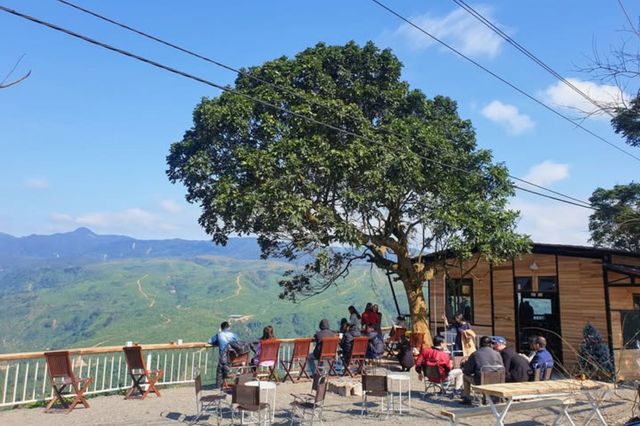 Vén Màn Mây - Săn Bình Minh Với Khe Sanh Coffee