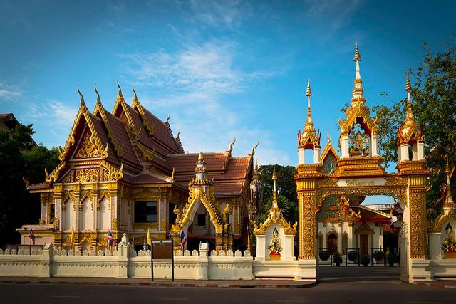 Chùa Wat Okat Si Bua Ban