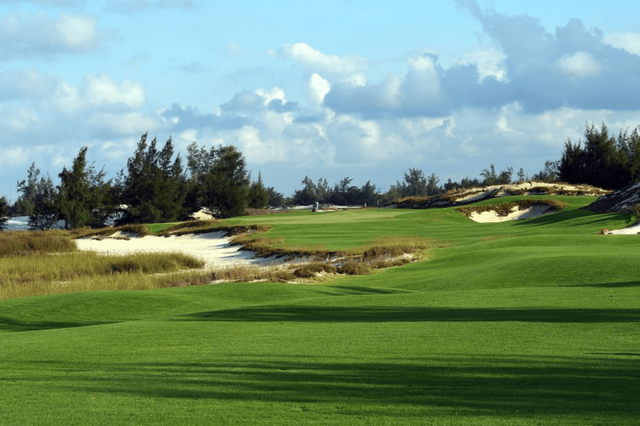 Bàng giá dịch vụ sân FLC Golf Links Quảng Bình