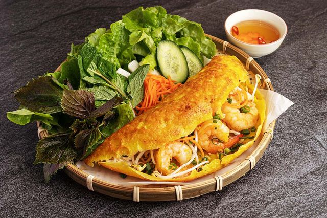 Bánh xèo hải sản