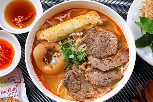 Bún bò Huế