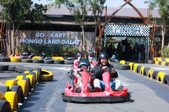 Đua xe Go Kart 