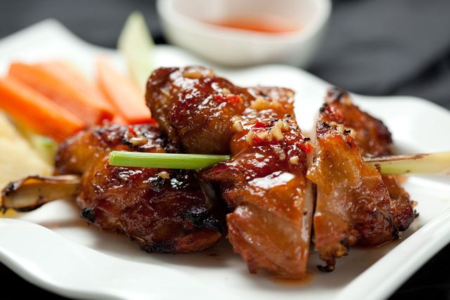 Gà nướng ở Lào