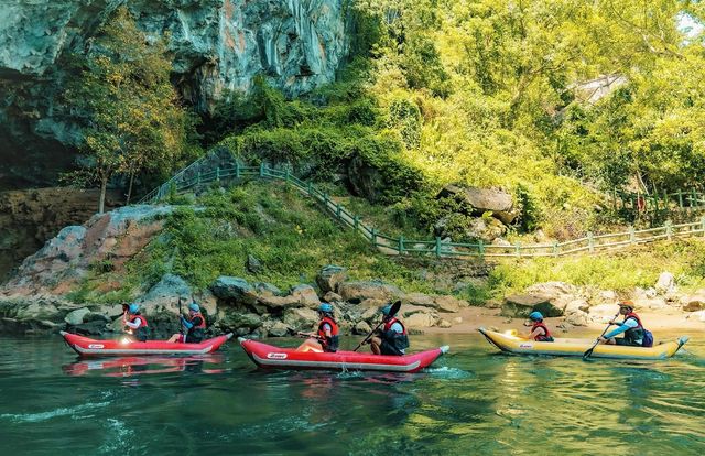 Trải nghiệm Kayak trên sông Chày