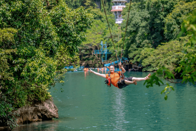 Không biết bơi có trượt zipline được không 