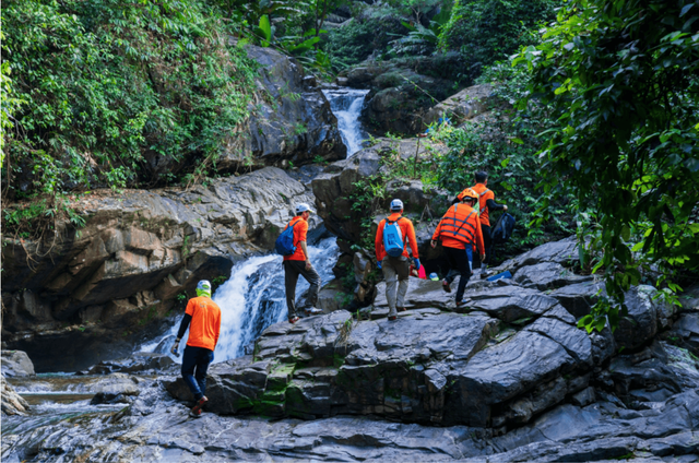 Kinh nghiệm trekking Quảng Bình
