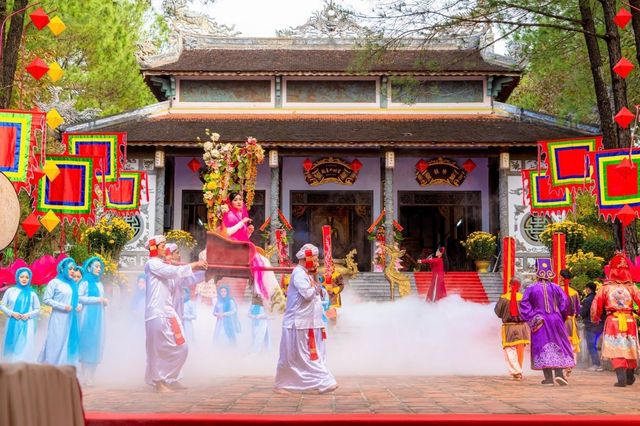 Lễ hội truyền thống Huế 