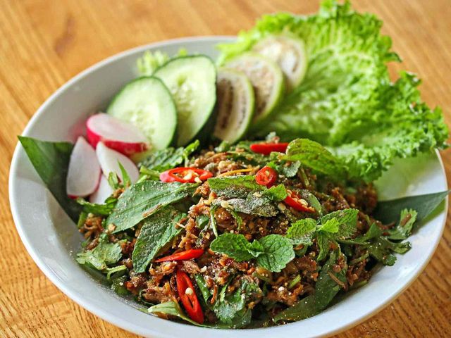 Món ăn đường phố tại Lào