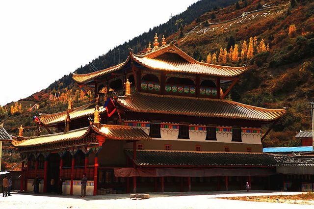 Trấn Xuyên Chủ Tự