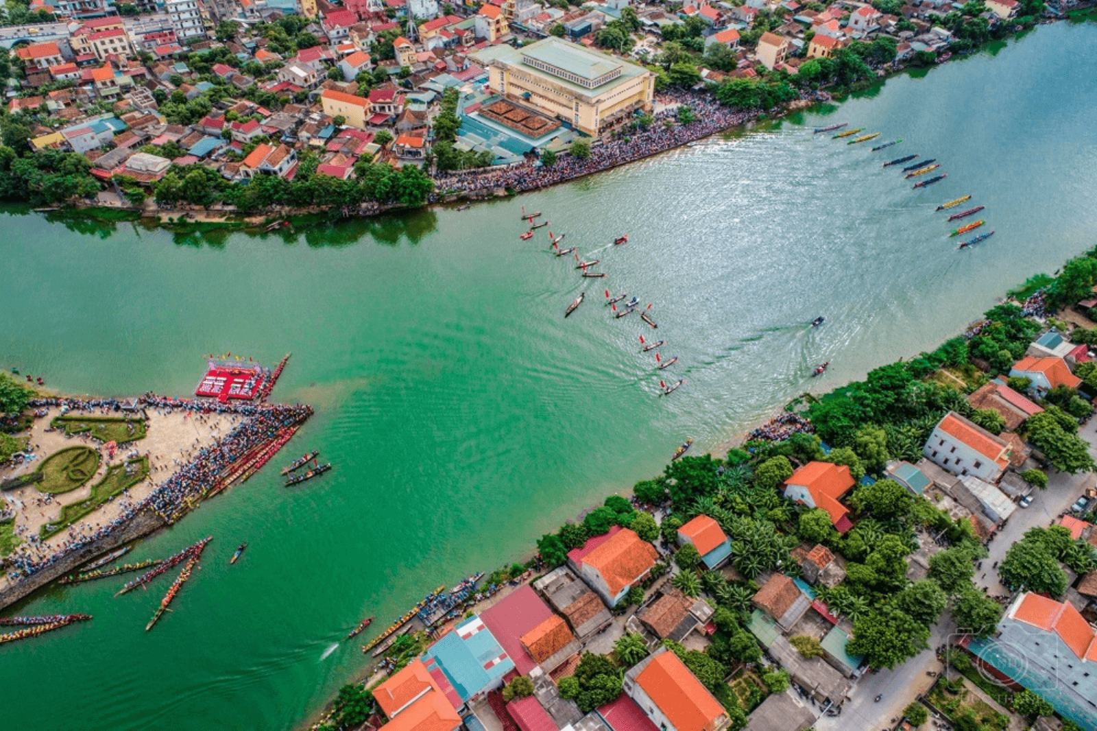 Sông Kiến Giang nhìn từ trên cao
