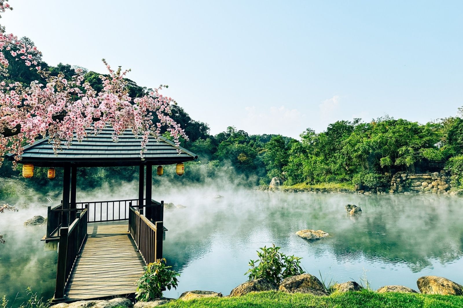Suối nước nóng Bang-Quảng Bình