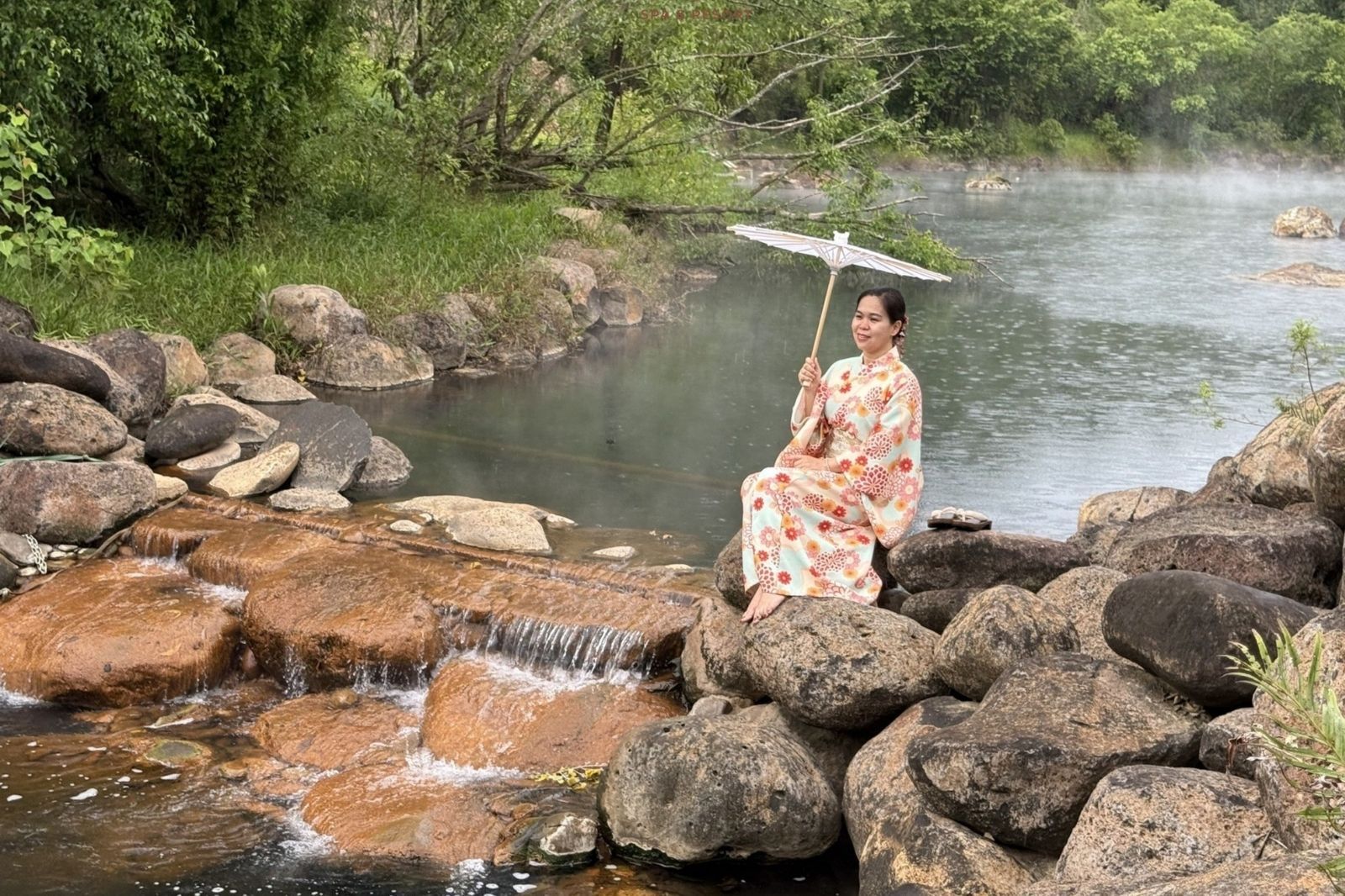 Suối nước nóng Bang 