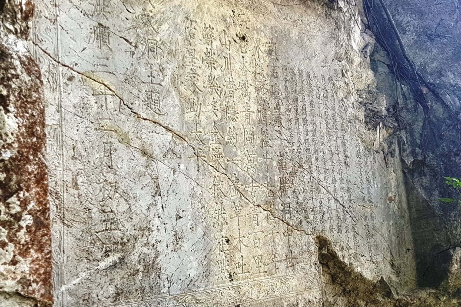 Những bài thơ đều là tác phẩm của danh nhân nổi tiếng  