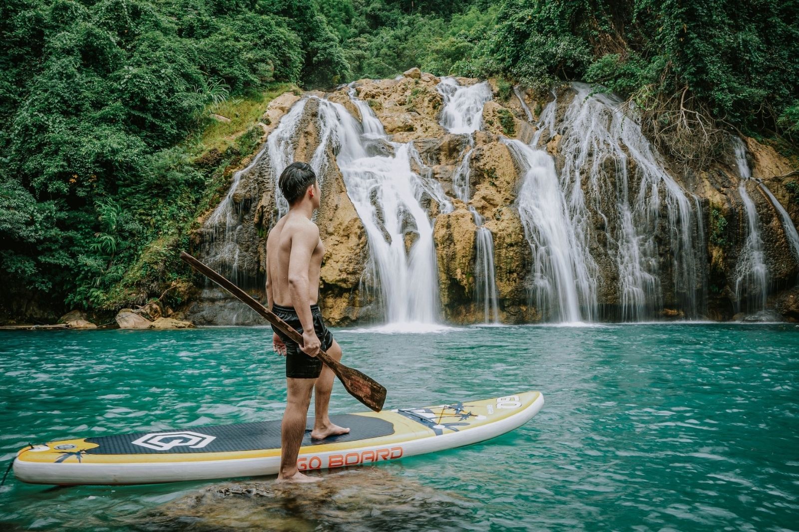 Thác Tà Puồng là một trong những thác nước đẹp ở Hướng Hóa