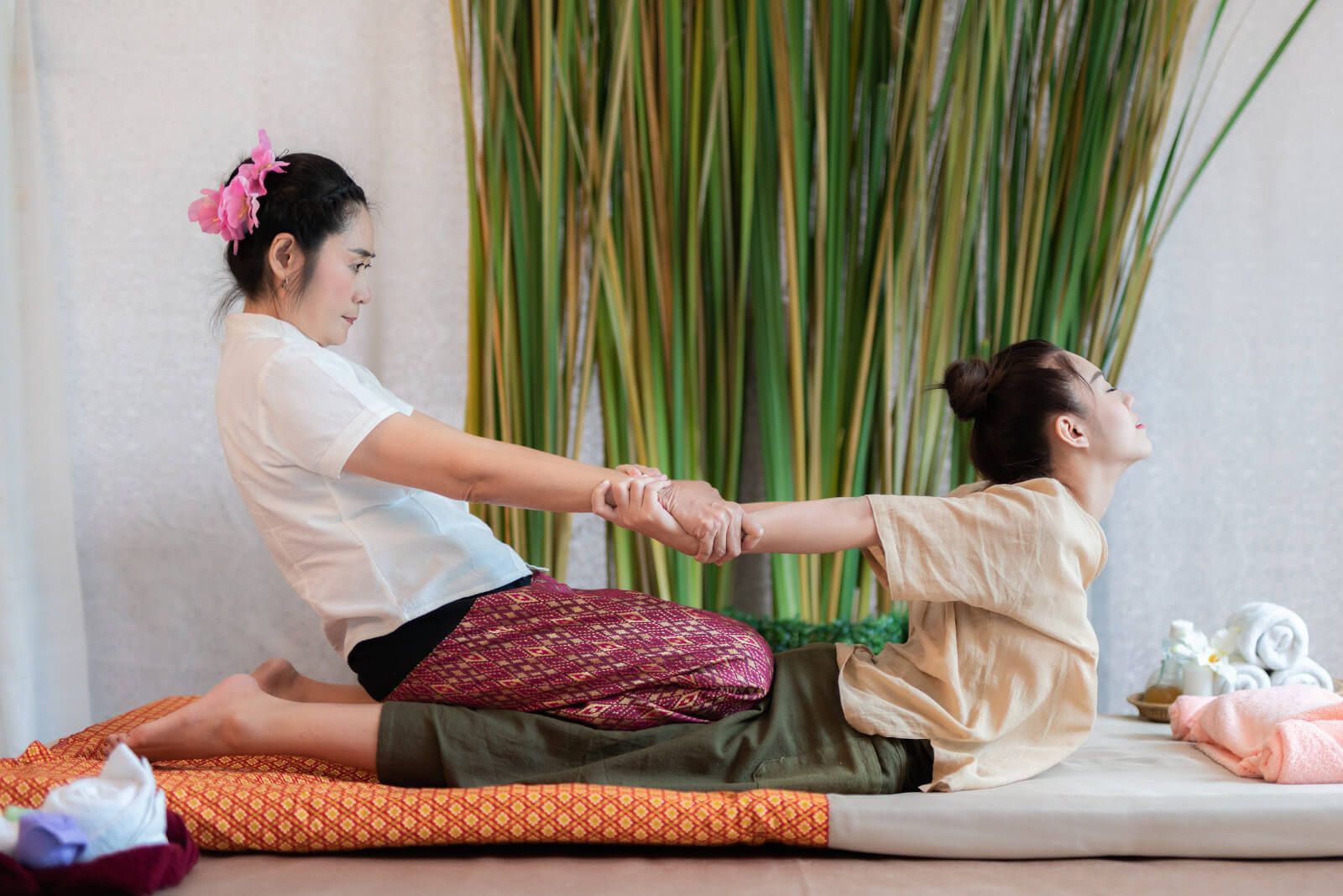 Trải nghiệm massage truyền thống ở Thái