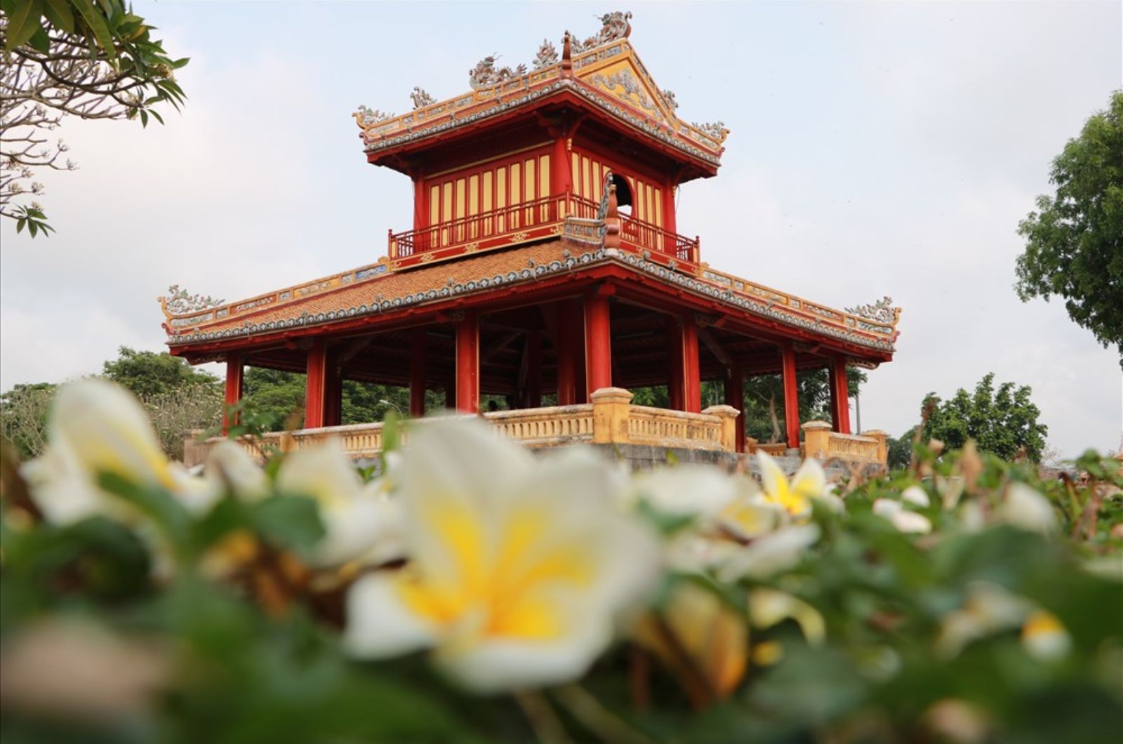 Tham quan Phu Văn Lâu hoàn toàn miễn phí