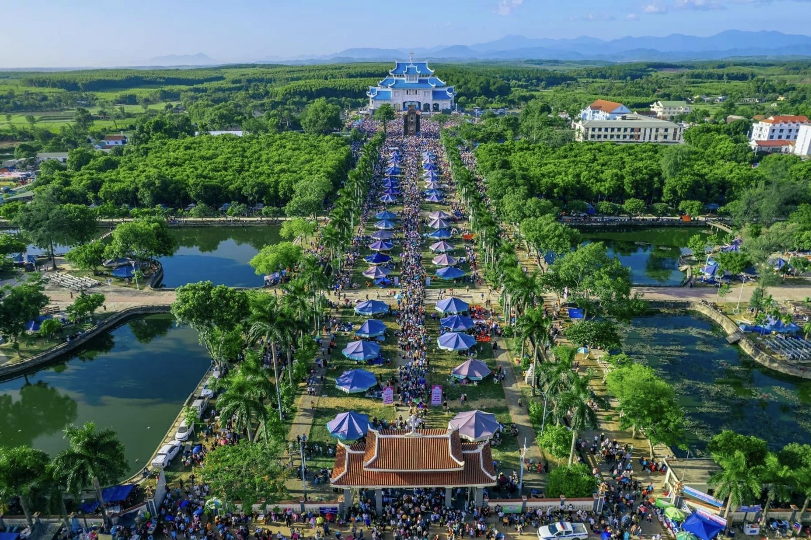 Thánh địa La Vang nhìn từ trên cao