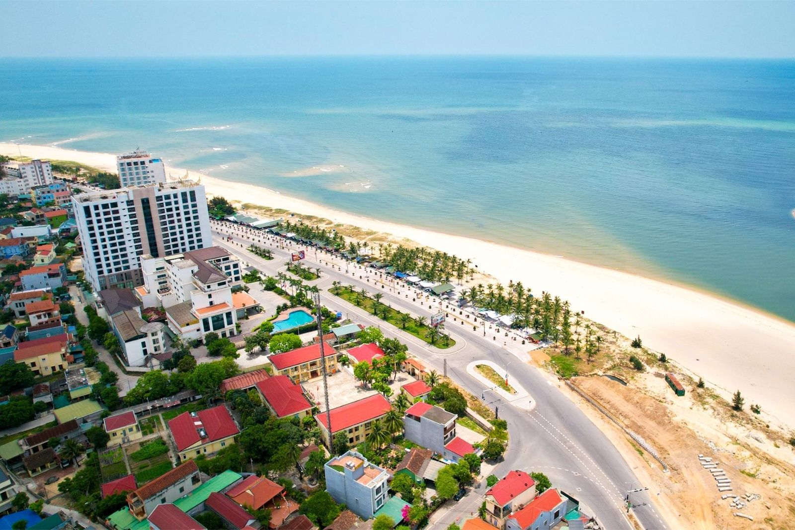 Thành phố Đồng Hới có đường bờ biển chạy dài 