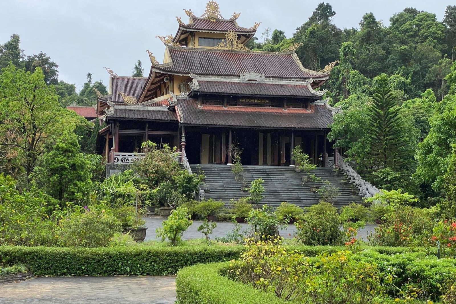 Không gian bình yên tại Thiền Viện Trúc Lâm Bạch Mã 