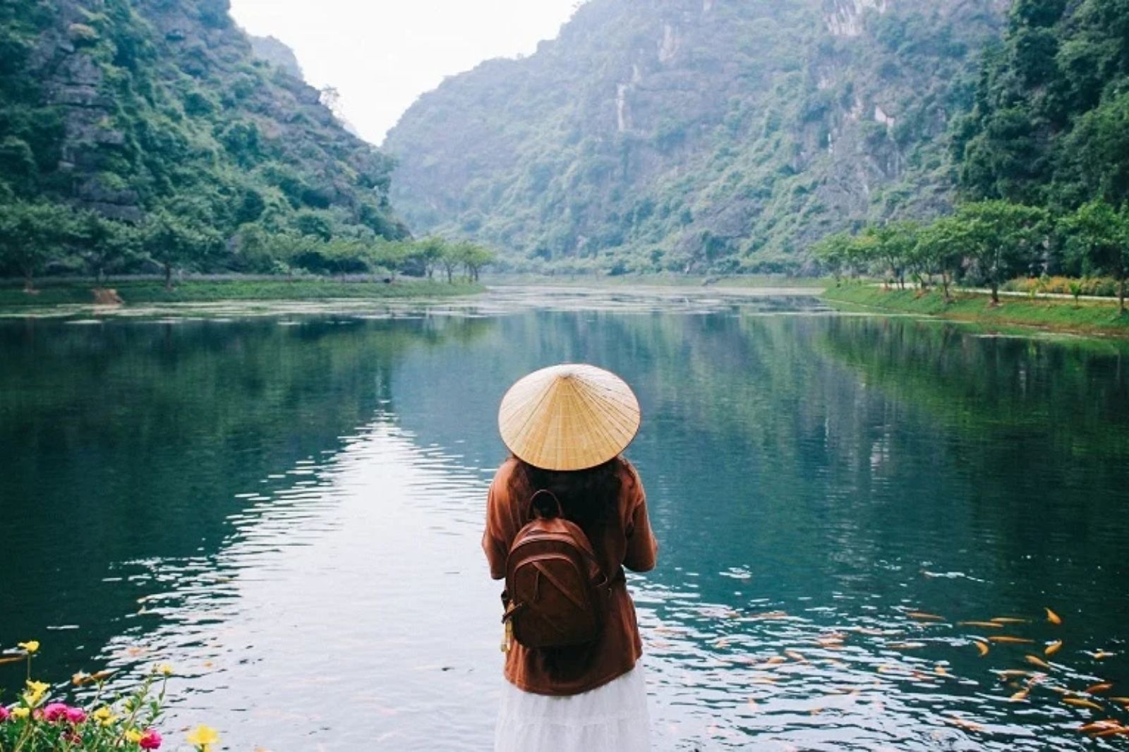 Kiểm tra thời tiết trước khi đi