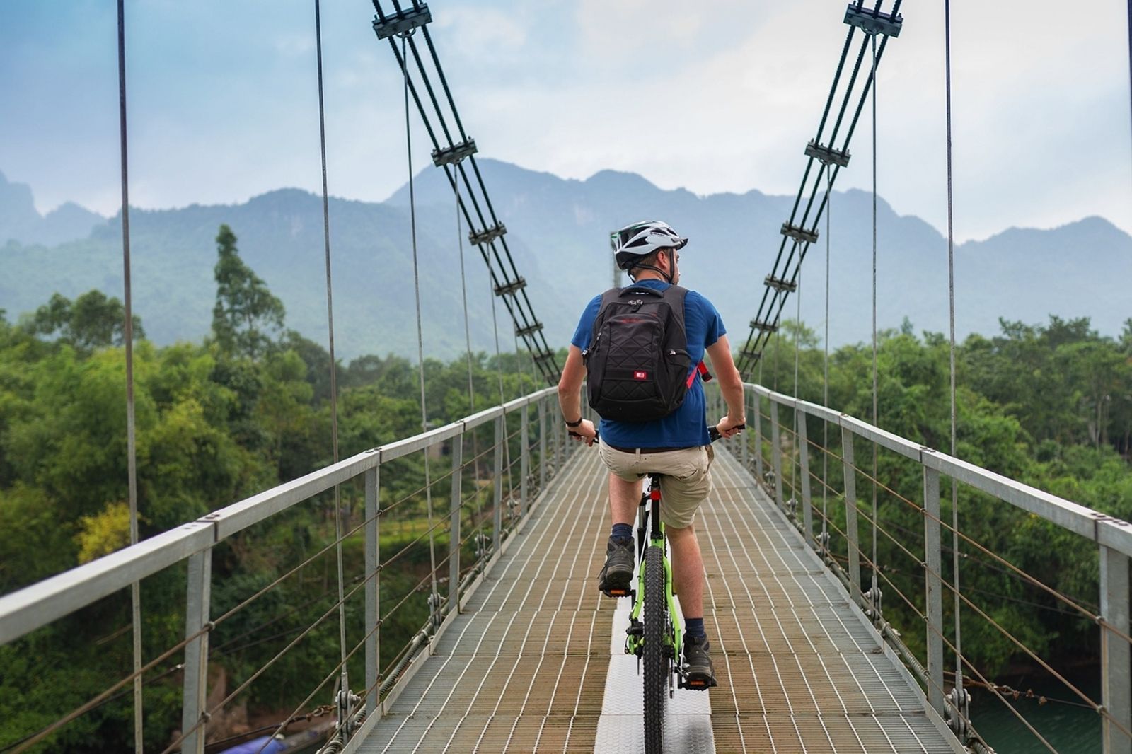 Thuê xe đạp để khám phá khu vực Phong Nha