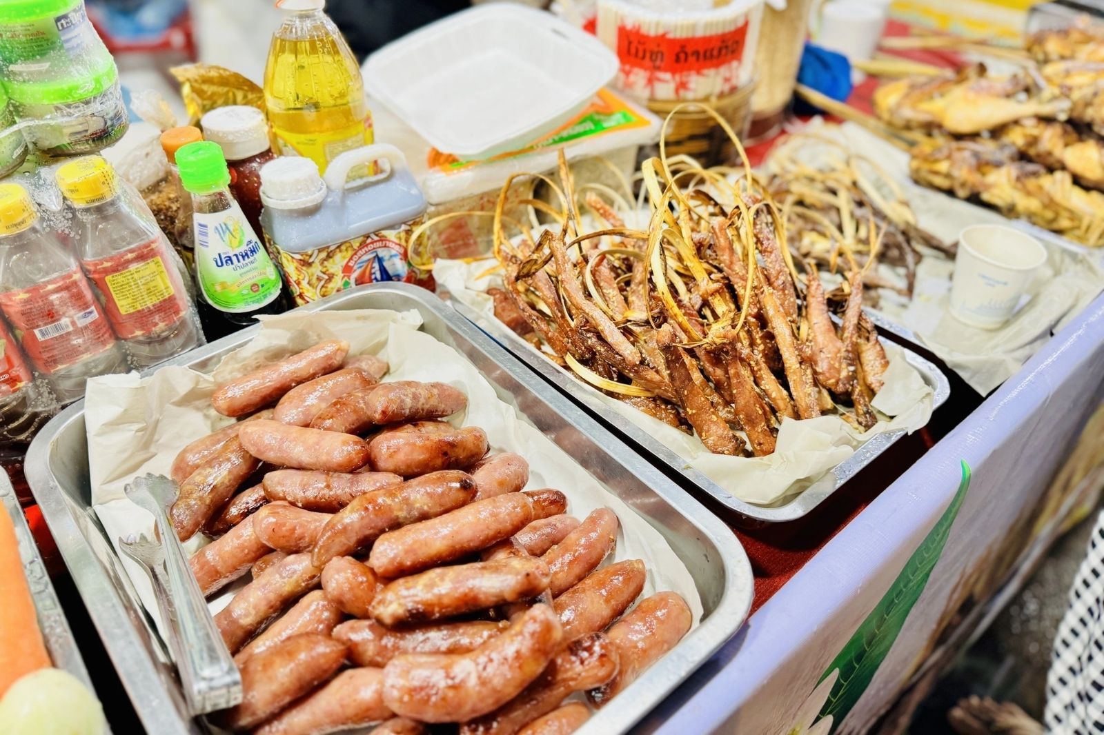 Thưởng thức ẩm thực đặc sản Lào 