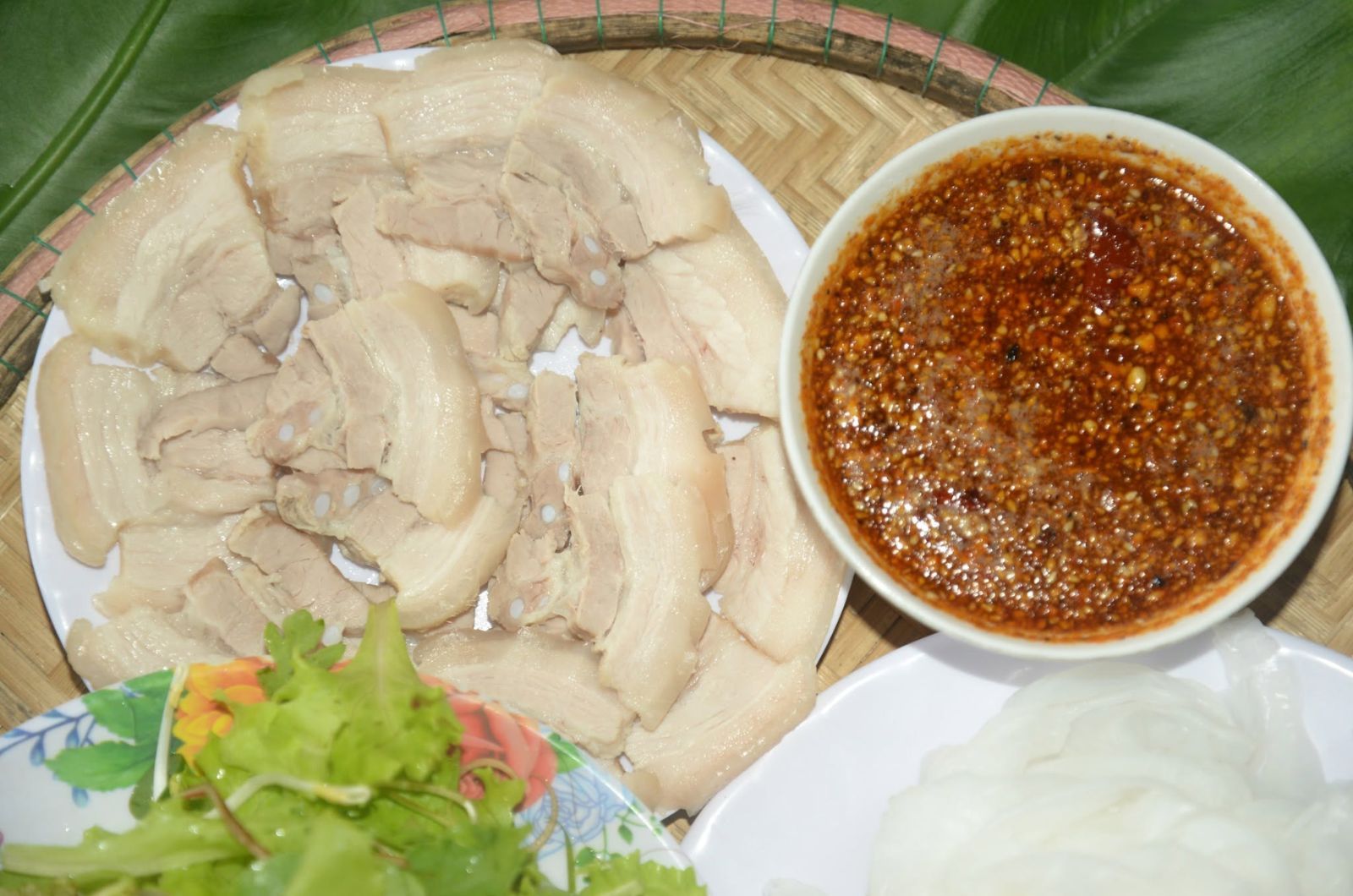 Thưởng thức bánh ướt Phương Lang tại các quán địa phương 