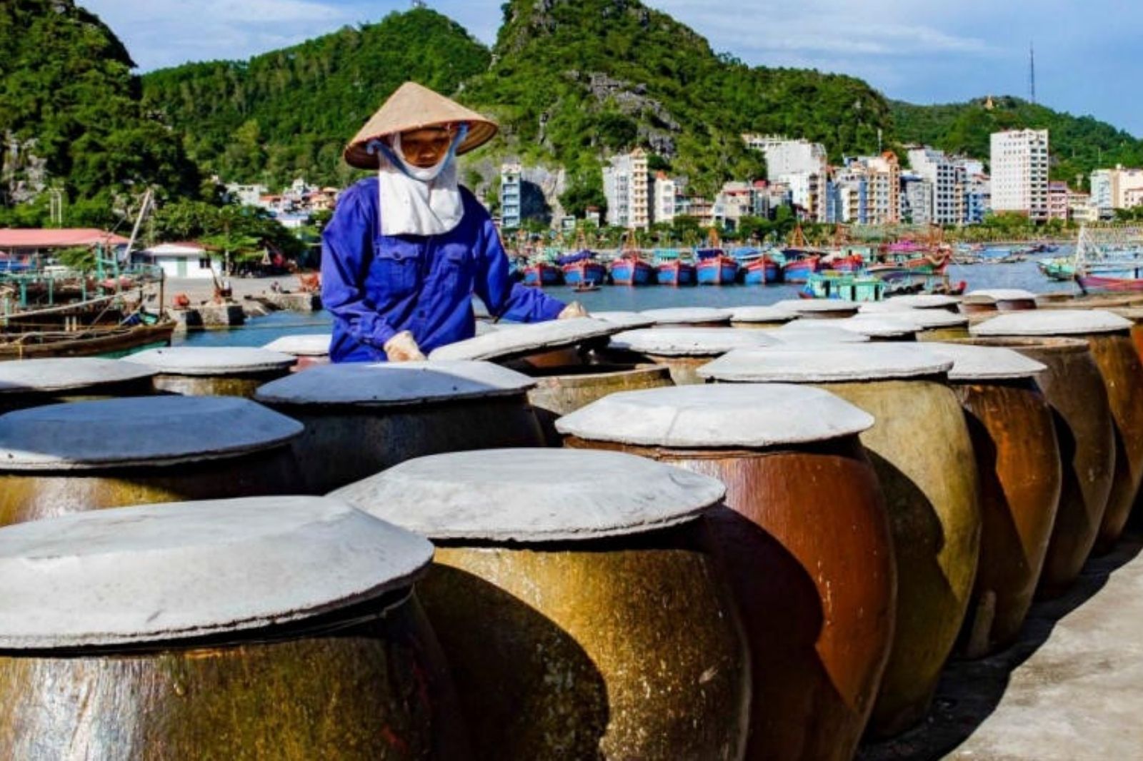 Tìm hiểu quy trình làm nước mắm của người dân