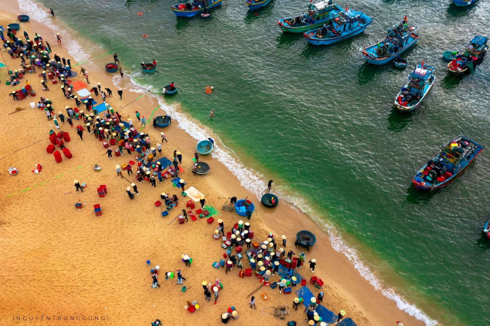 Tìm hiểu thông tin về điểm tham quan trước khi đi