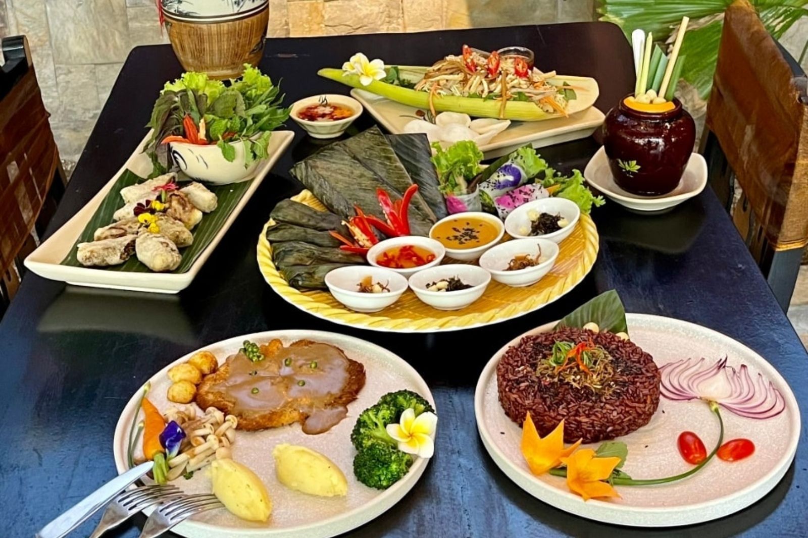 Tĩnh Garden Vegetarian