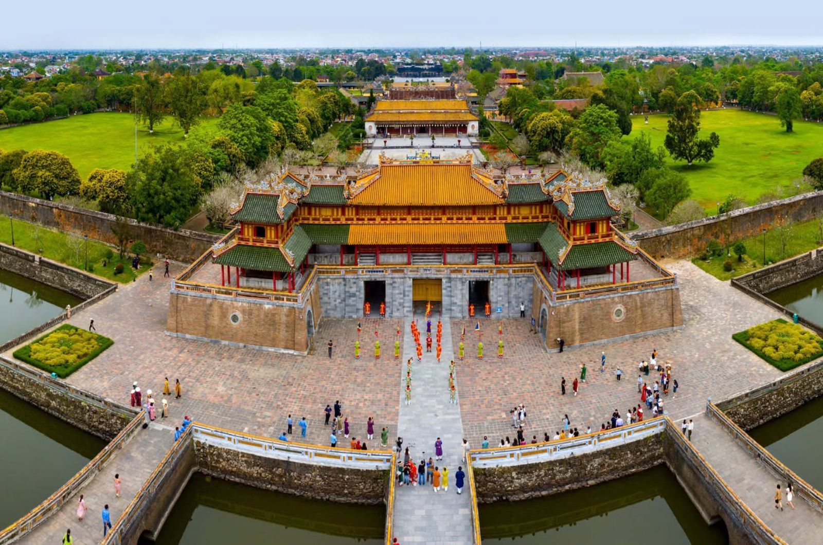 Toàn cảnh Đại Nội Huế từ trên cao 