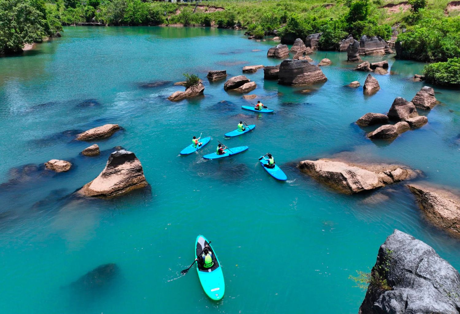 Chèo SUP ở thung lũng Hava