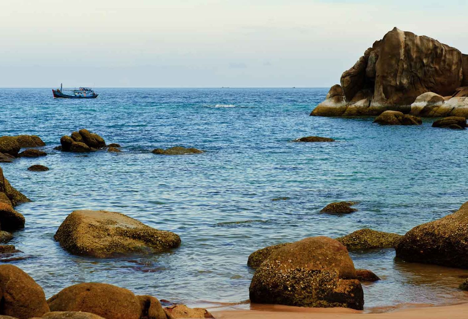 Bãi biển Đá nhảy