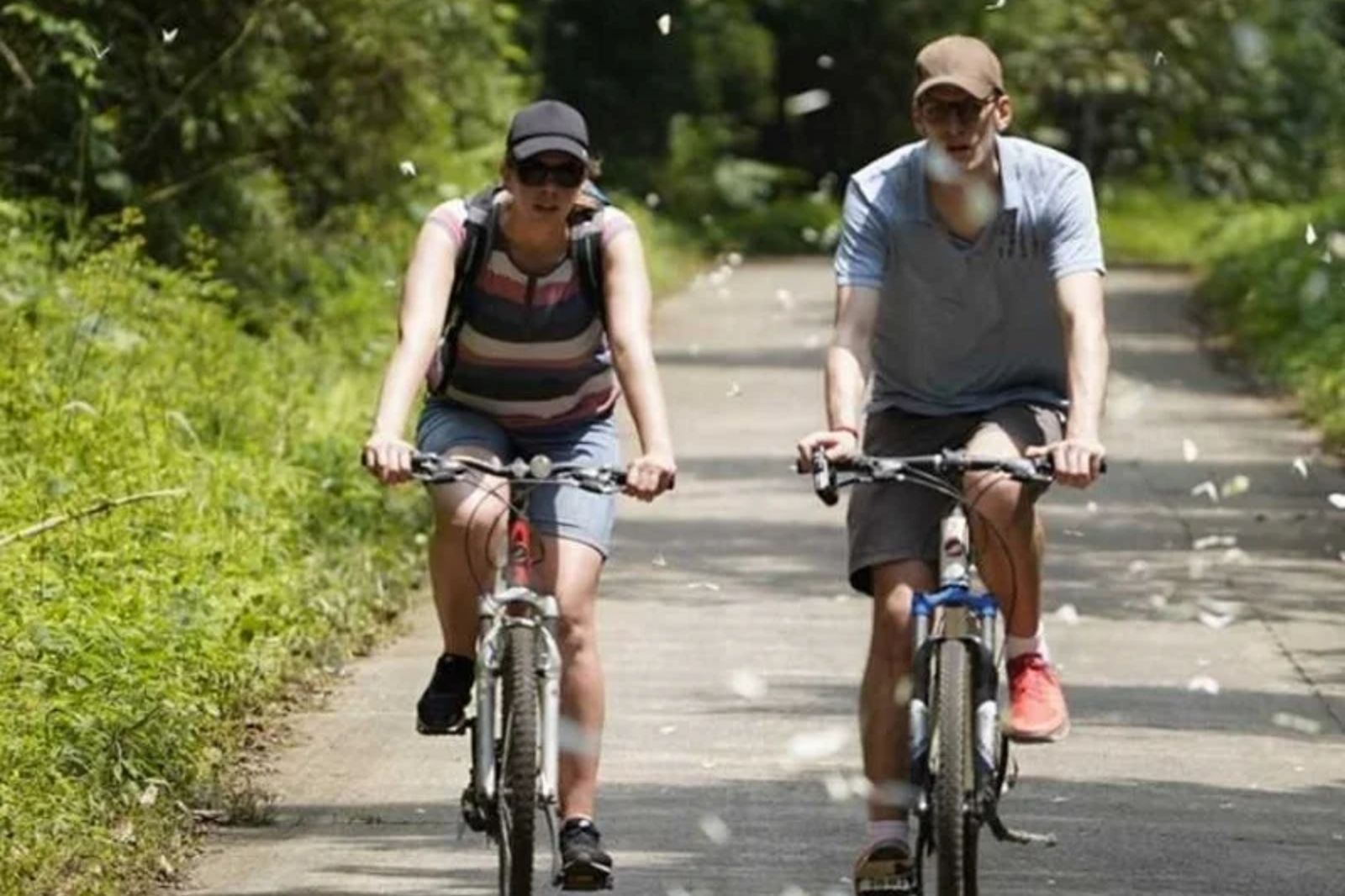 Tour đạp xe là một trong những trải nghiệm thú vị khi đến vườn quốc gia Cúc Phương 