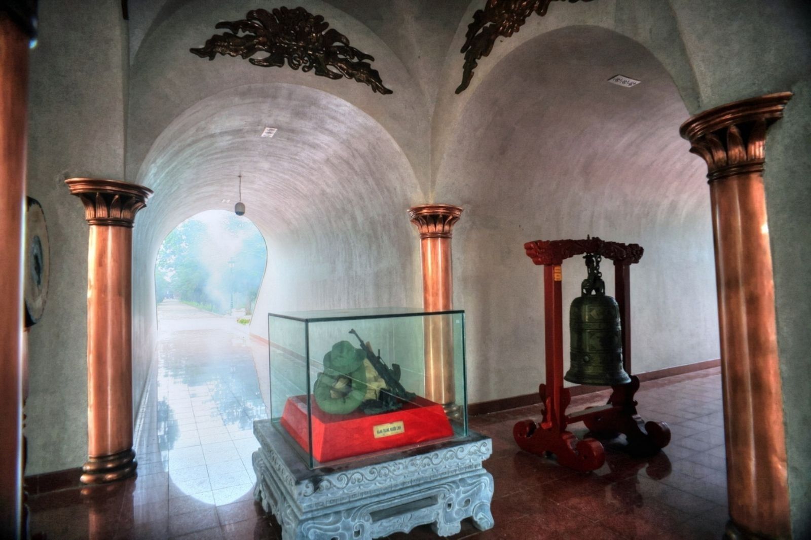 Tour động Phong Nha - DMZ 1.6