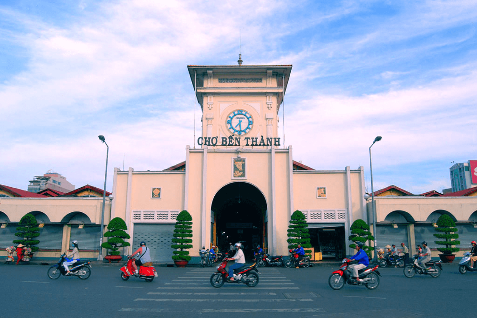 Tour được thiết kế linh hoạt giữa tham quan và trải nghiệm 